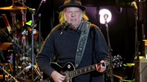 Neil Young and the Chrome Hearts Play a 14-Minute ‘Cortez the Killer’