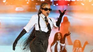 Teyana Taylor Makes the BET Awards Her ‘Escape Room’ With Performance