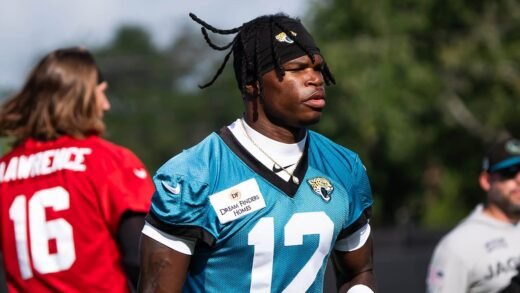 Travis Hunter signs historic rookie deal with Jaguars as dual-position player