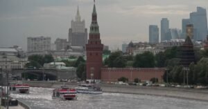 Trump warns Ukraine not to strike Moscow             