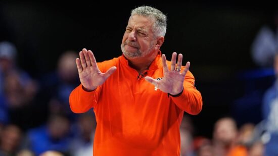 Bruce Pearl talks possible US Senate run