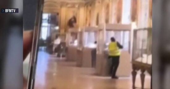 First arrests made after Louvre jewel heist