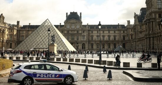 Paris Louvre jewel heist: Five new suspects arrested