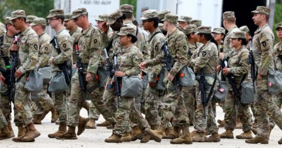500 National Guard troops arrive in Chicago area amid resistance from Illinois Gov. Pritzker