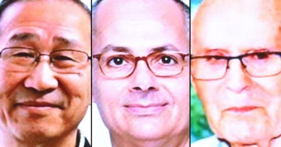 U.S. scientist among trio awarded chemistry Nobel for developing new molecular architecture