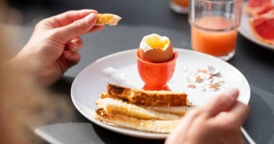 Expert explains test to see if boiled egg is done – works every time