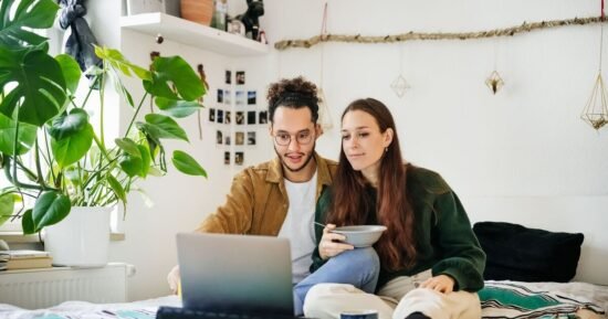 ‘Perfect formula’ for successful long-distance relationship revealed