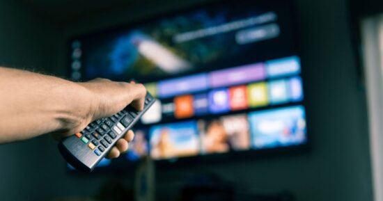 ‘Best show Netflix has aired in years’ now streaming with rave reviews | TV & Radio | Showbiz & TV