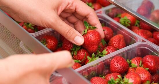 Berries will last 2 weeks longer with 1 simple storage habit