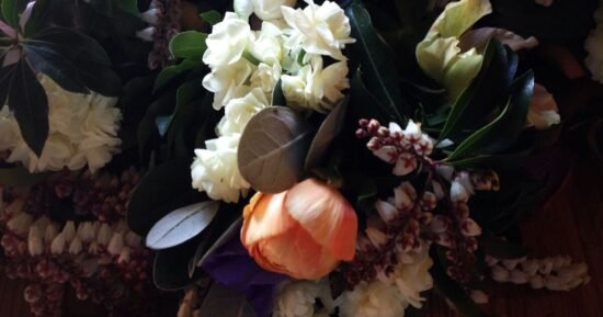 I used to be a florist — how I make supermarket flowers look expensive