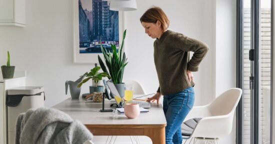 Anyone with back pain issued alert after woman’s horror diagnosis