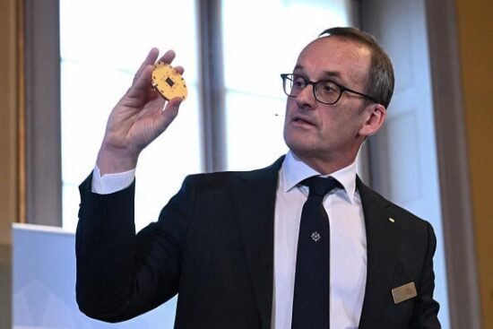 3 Academics Share Nobel Prize in Physics