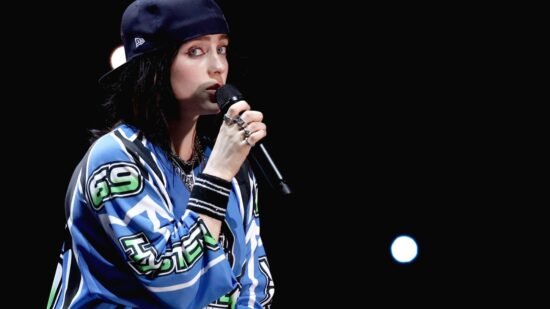 Billie Eilish Violently Grabbed by Fan at Miami Concert