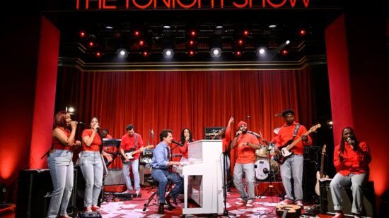 Watch Charlie Puth Perform Nostalgic Single ‘Changes’ on ‘Fallon’