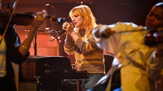 Watch Hayley Williams Perform ‘True Believer’ on ‘The Tonight Show’