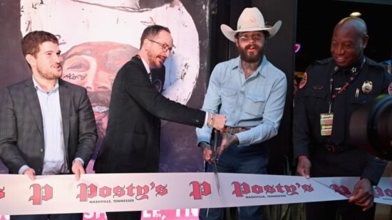 Post Malone, Lainey Wilson Perform ‘Nosedive’ at Nashville Bar Opening