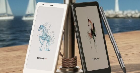 Boox’s new smartphone-sized e-readers come with a steep price hike