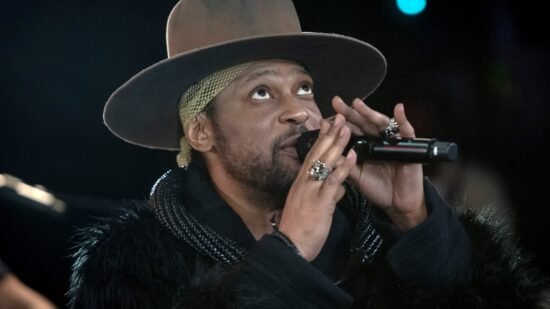 Watch D’Angelo Cover Sly Stone at Final Live Appearance in 2022