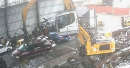 A minivan used in an Oregon murder is found at a junkyard. Can police save it before it becomes scrap metal?