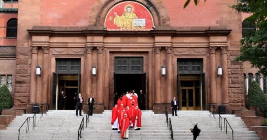 Man arrested, charged with having Molotov cocktail outside D.C. church ahead of high-profile Mass