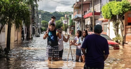 Mexico flooding leaves 22 dead, homes and hospitals damaged