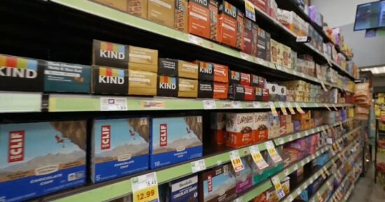 As influencers and others push protein powders, here’s what dietitians say