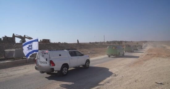 Video shows Israeli hostage convoy crossing into Israel