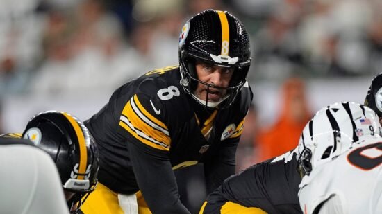 NFL Week 8 2025 schedule: Aaron Rodgers and Steelers meet Packers