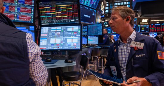AI Boom Draws Comparisons to Dot-Com Bubble