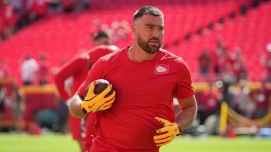 Travis Kelce criticizes A.J. Brown for outburst amid Eagles’ undefeated start