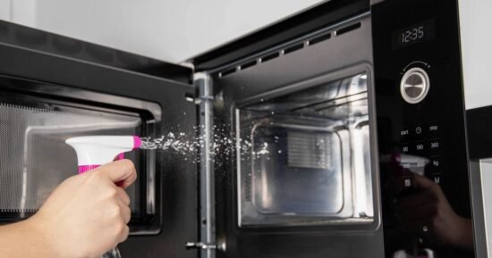 People baffled after finding hidden microwave feature that needs cleaning