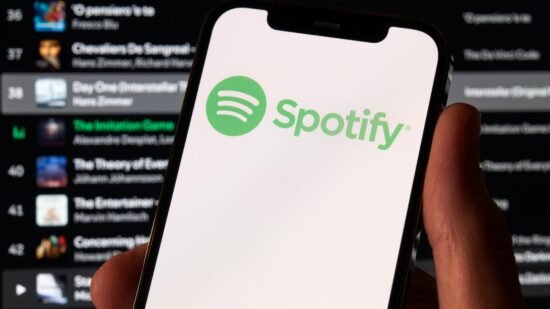 Lawsuit Accuses Spotify of Engaging in ‘Payola’ in Discovery Mode