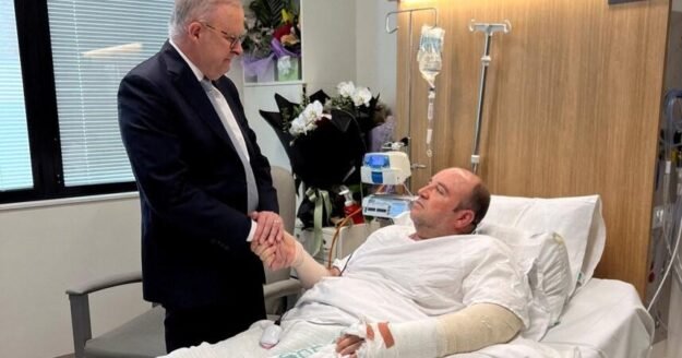 More than $1 million in donations pour in for Ahmed al Ahmed, hero who tackled Bondi Beach gunman