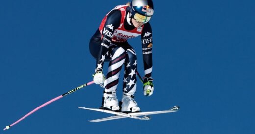 Lindsey Vonn back on the podium after historic World Cup downhill win
