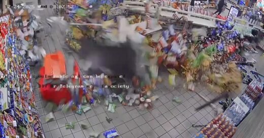 Thieves use stolen SUV to rip ATM out of Texas store in destructive heist