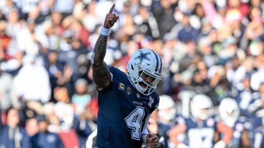 Dak Prescott matches Cowboys TD record in Christmas Day win