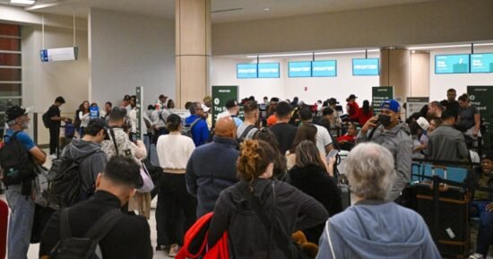 How flights are being affected after U.S. conducted strikes in Venezuela