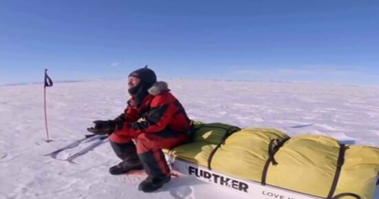 Colin O’Brady makes historic crossing of Antarctica’s Ross Ice Shelf