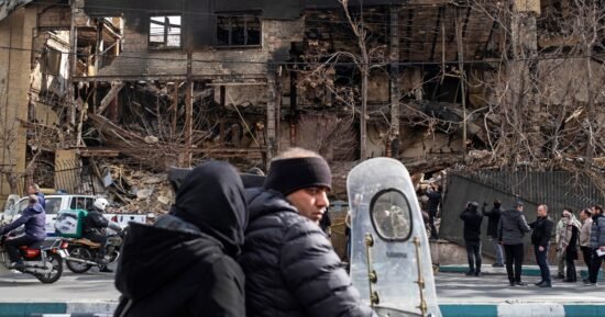 Trump warns U.S. ‘armada’ heading to Iran; Death toll in protest crackdown tops 5,000, activists say