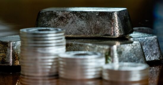 Silver plummets after Trump taps Kevin Warsh to chair Federal Reserve