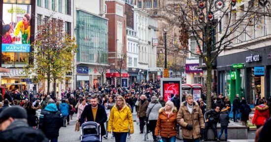 Popular high street chain with 600 shops to close 88 this year | UK | News