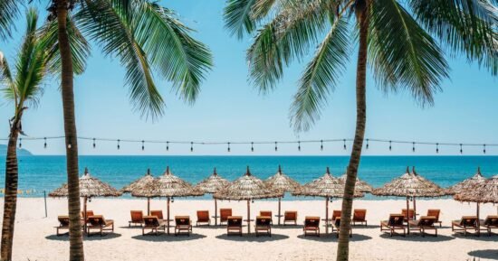 Woman quits UK and now pays £150 rent for home in ‘paradise’ | Travel News | Travel