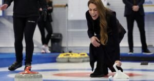 £50 suede Chelsea boots steal Princess Kate’s style | Royal | News