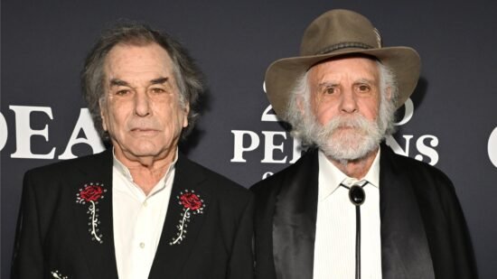 Grateful Dead Drummer Mickey Hart Pays Tribute to Bob Weir