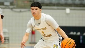 Arizona high school basketball player scores 100 points in game