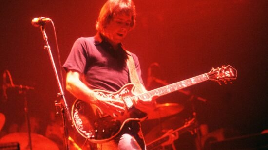 Why Bob Weir’s Guitar Playing Was More Special Than You Think