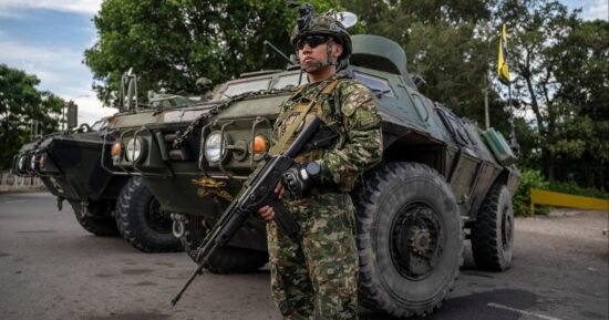 Conditions on the Colombia-Venezuela border as Trump threatens action against Colombian president