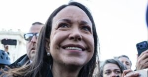 Machado gives Trump her Nobel Prize medallion during White House meeting