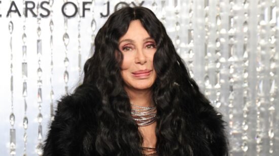 Cher Seeks $1 Million in Legal Fees From Sonny Bono’s Widow