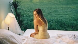 Hilary Duff Drops Pop Stunner ‘Roommates,’ Her Best Song in Years